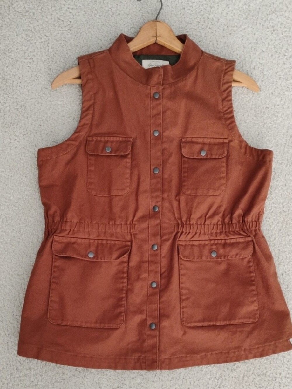 Old Ranch Womens Barnwell Utility Farm Vest Quilted Olive Lining Cinched EUC L